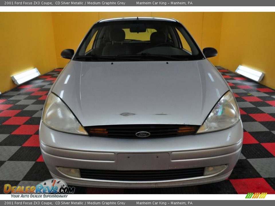2001 Ford Focus ZX3 Coupe CD Silver Metallic / Medium Graphite Grey Photo #2