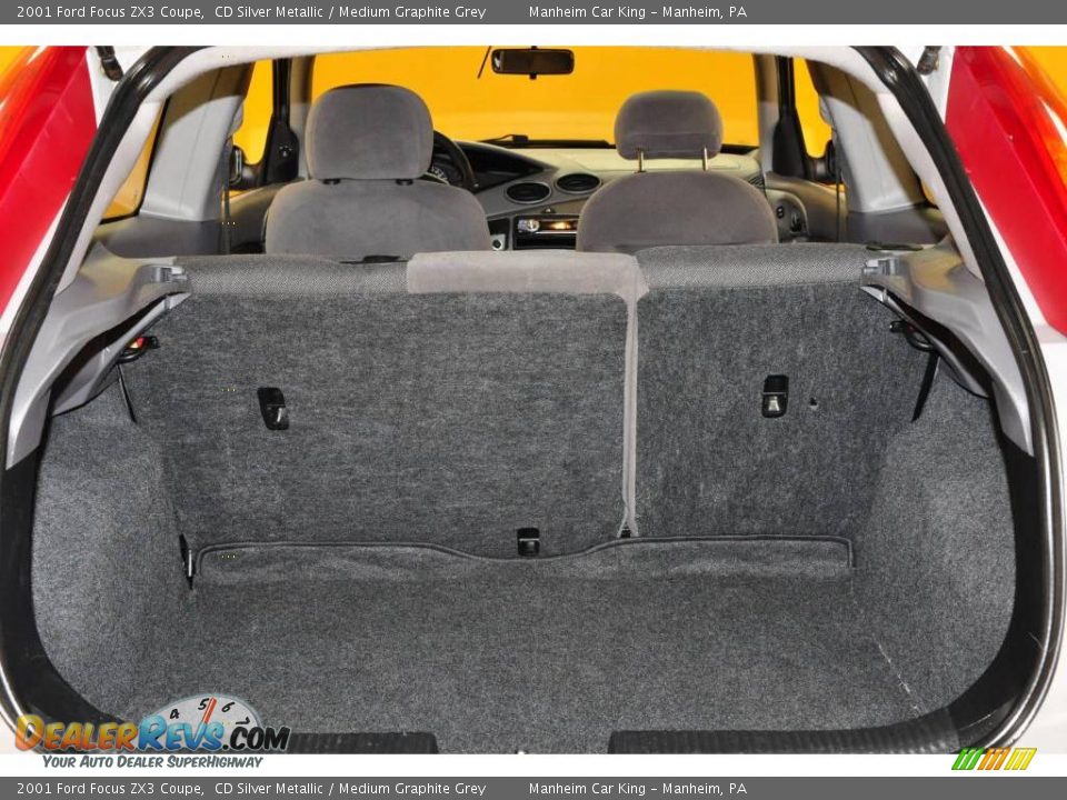 2001 Ford Focus ZX3 Coupe CD Silver Metallic / Medium Graphite Grey Photo #14