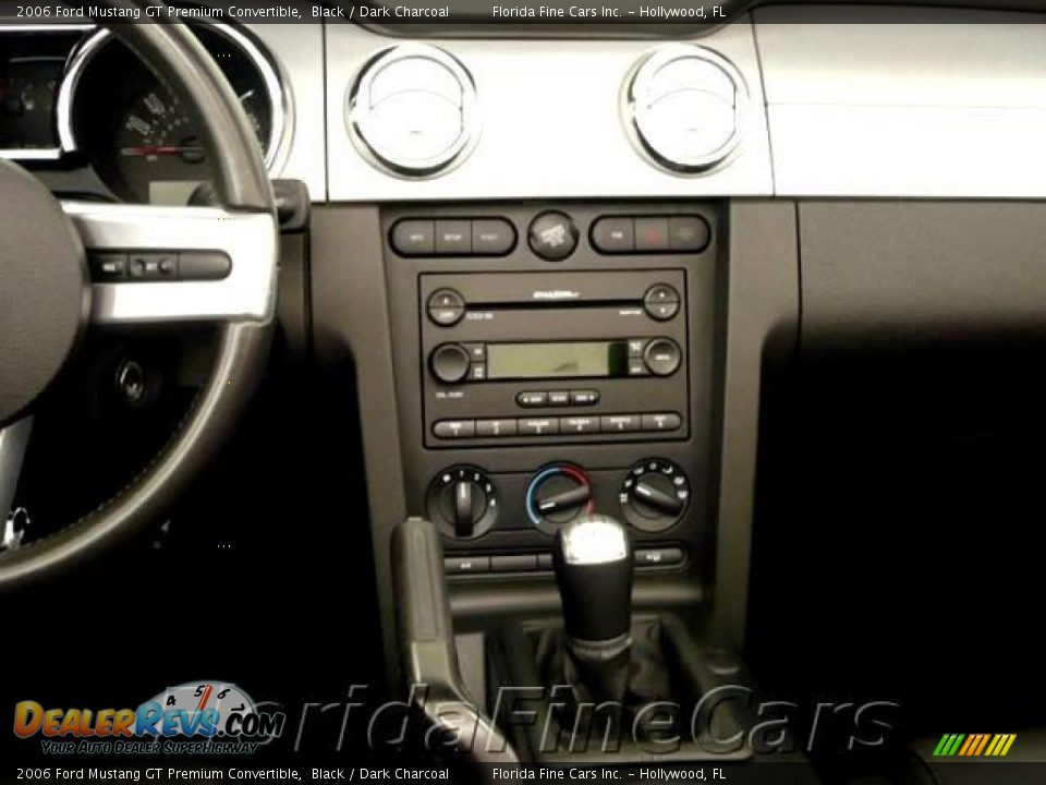 2006 Ford Mustang GT Premium Convertible Black / Dark Charcoal Photo #17