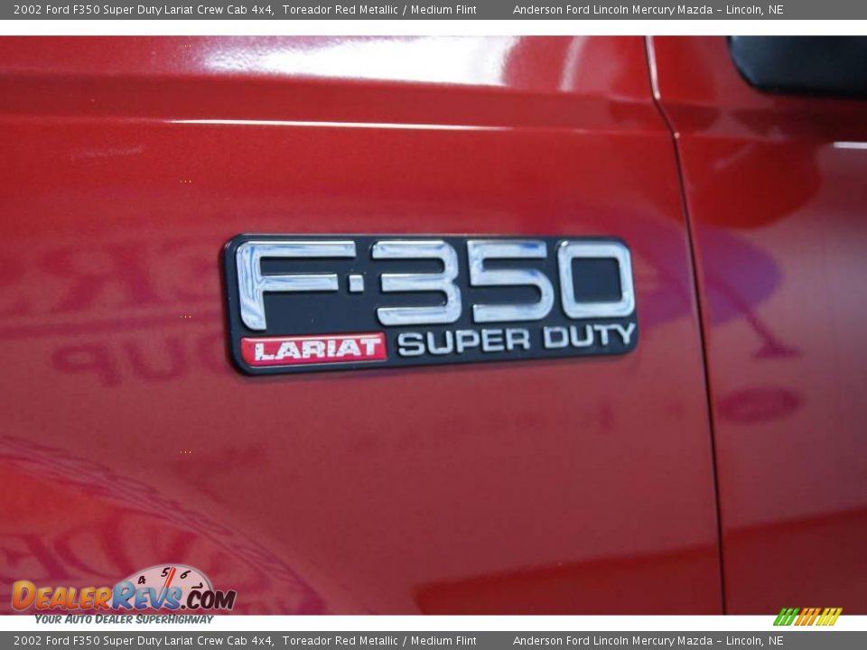 2002 Ford F350 Super Duty Lariat Crew Cab 4x4 Toreador Red Metallic / Medium Flint Photo #11