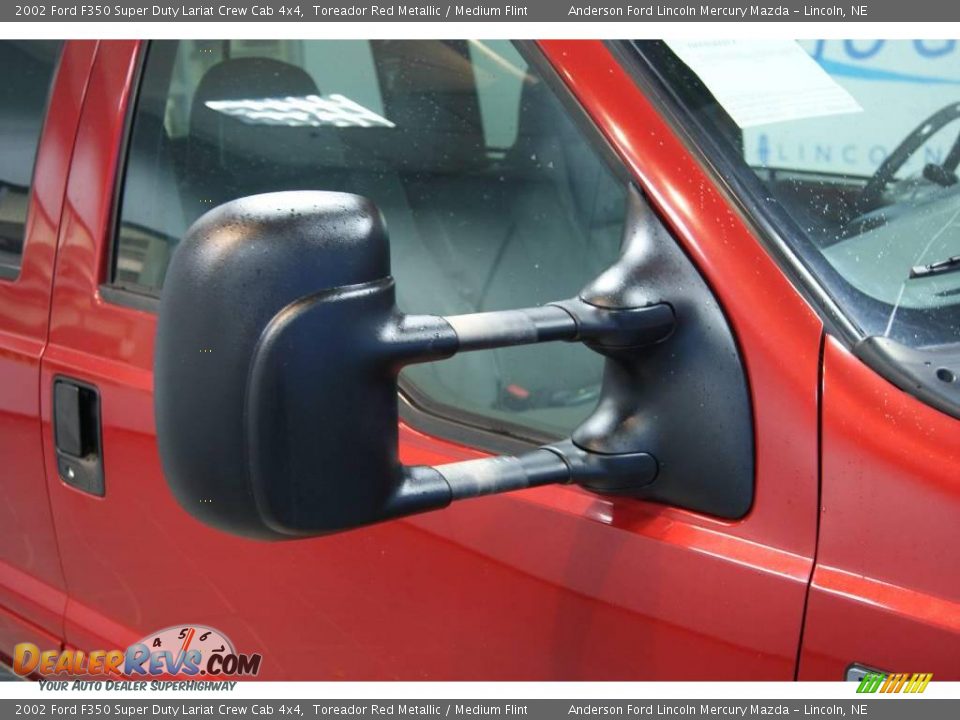 2002 Ford F350 Super Duty Lariat Crew Cab 4x4 Toreador Red Metallic / Medium Flint Photo #15