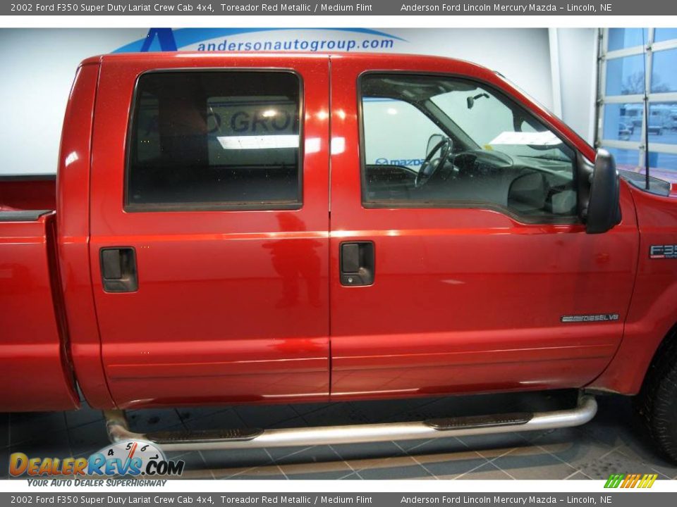 2002 Ford F350 Super Duty Lariat Crew Cab 4x4 Toreador Red Metallic / Medium Flint Photo #19