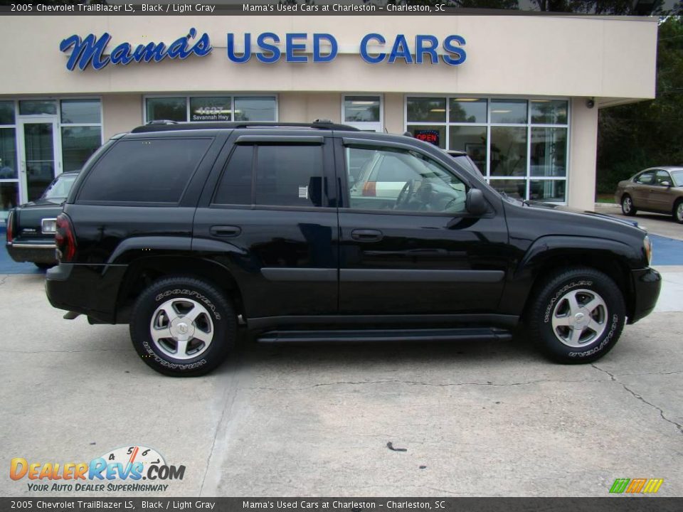 2005 Chevrolet TrailBlazer LS Black / Light Gray Photo #1