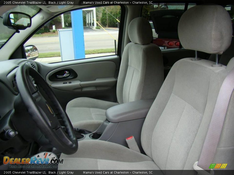 2005 Chevrolet TrailBlazer LS Black / Light Gray Photo #27