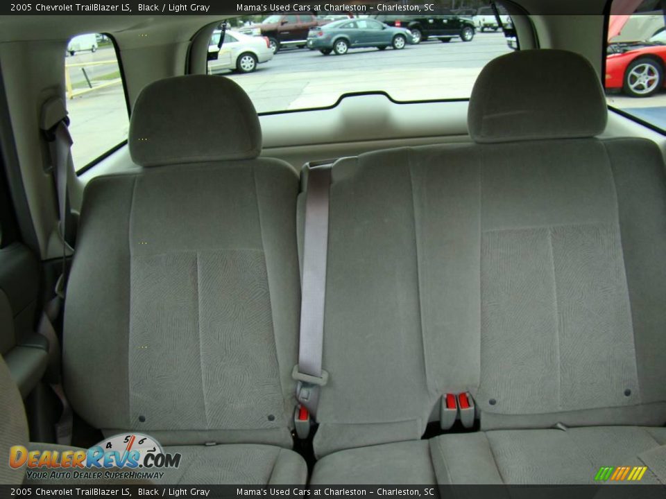 2005 Chevrolet TrailBlazer LS Black / Light Gray Photo #28