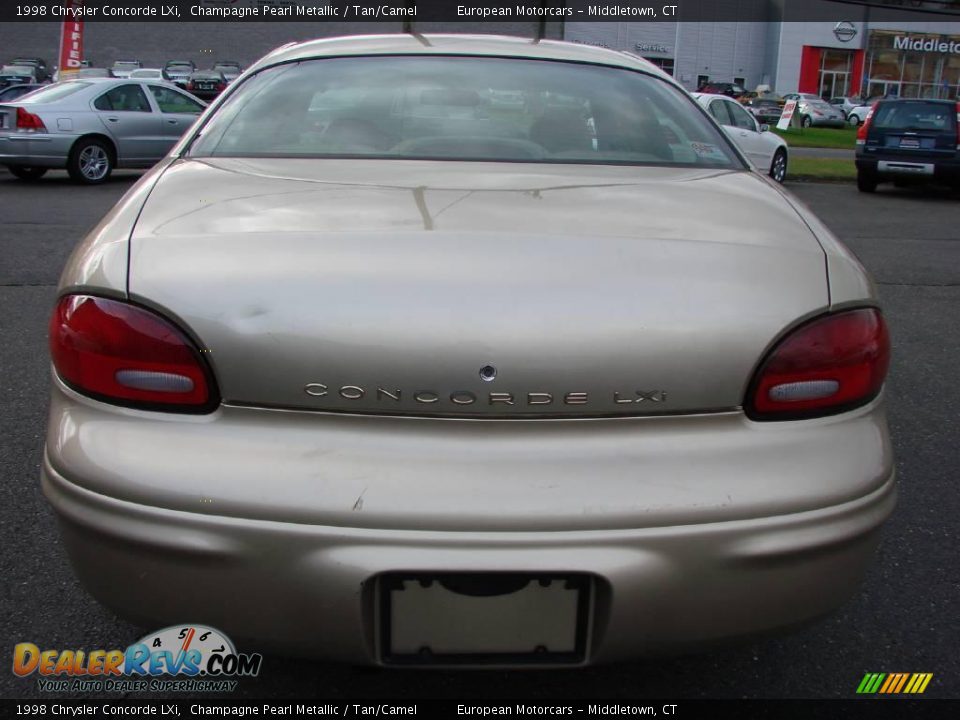 1998 Chrysler Concorde LXi Champagne Pearl Metallic / Tan/Camel Photo #8
