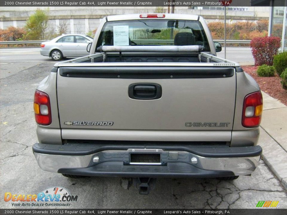 2000 Chevrolet Silverado 1500 LS Regular Cab 4x4 Light Pewter Metallic / Graphite Photo #4