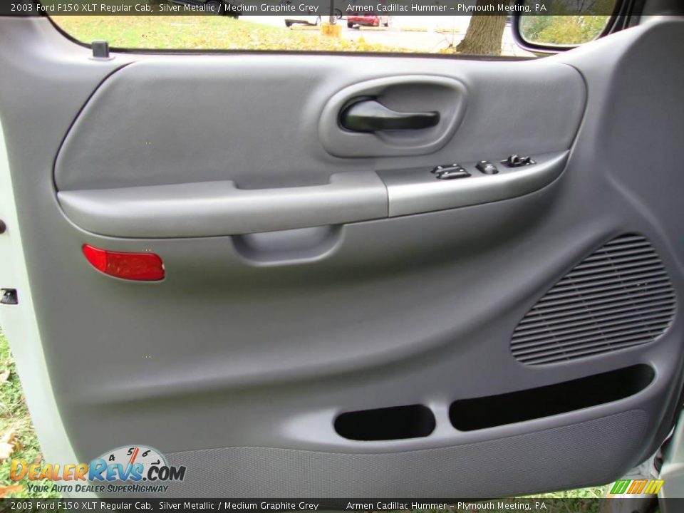 2003 Ford F150 XLT Regular Cab Silver Metallic / Medium Graphite Grey Photo #13
