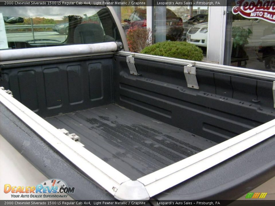 2000 Chevrolet Silverado 1500 LS Regular Cab 4x4 Light Pewter Metallic / Graphite Photo #11