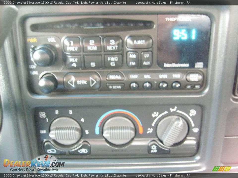 2000 Chevrolet Silverado 1500 LS Regular Cab 4x4 Light Pewter Metallic / Graphite Photo #14