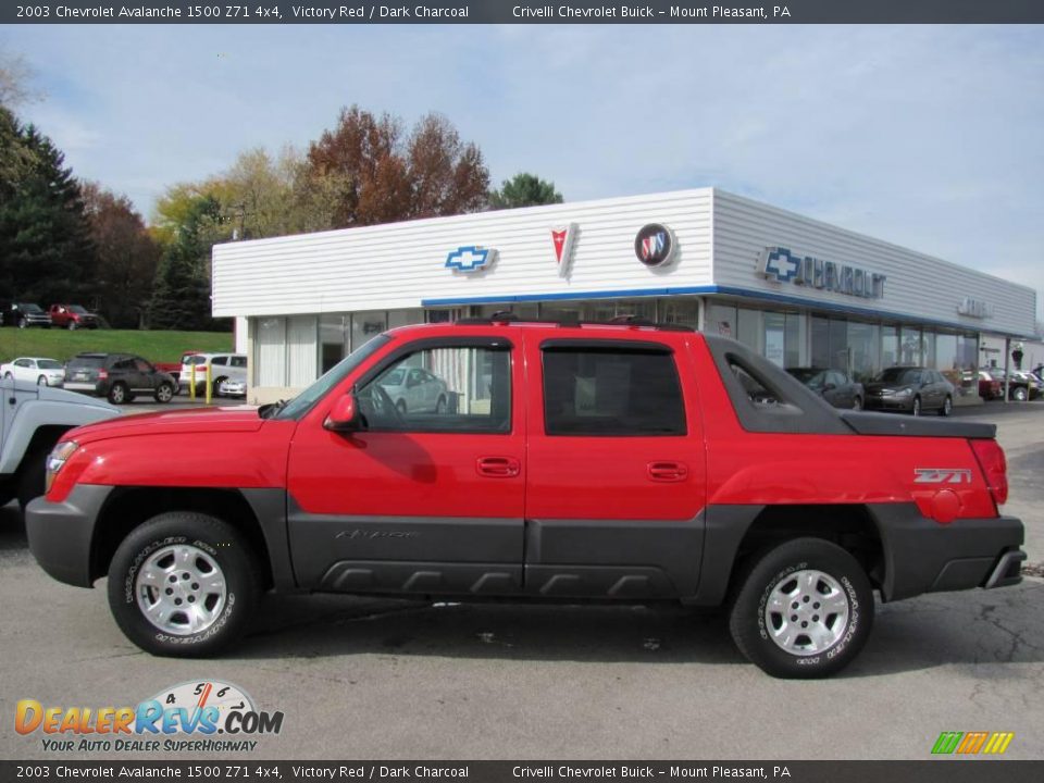 2003 Chevrolet Avalanche 1500 Z71 4x4 Victory Red / Dark Charcoal Photo #2