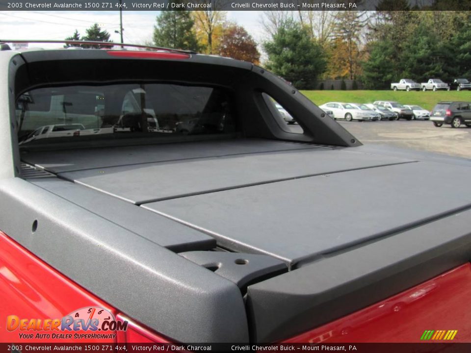 2003 Chevrolet Avalanche 1500 Z71 4x4 Victory Red / Dark Charcoal Photo #7