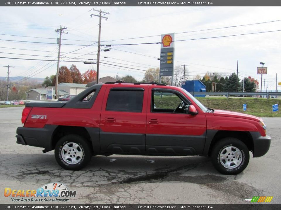 2003 Chevrolet Avalanche 1500 Z71 4x4 Victory Red / Dark Charcoal Photo #11