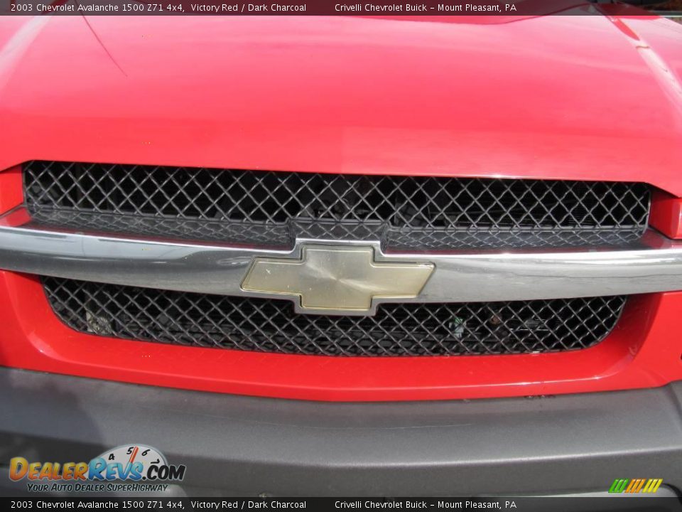 2003 Chevrolet Avalanche 1500 Z71 4x4 Victory Red / Dark Charcoal Photo #14