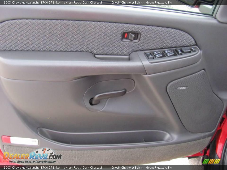 2003 Chevrolet Avalanche 1500 Z71 4x4 Victory Red / Dark Charcoal Photo #19