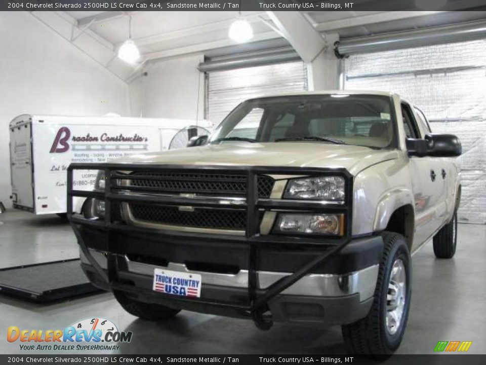 2004 Chevrolet Silverado 2500HD LS Crew Cab 4x4 Sandstone Metallic / Tan Photo #2
