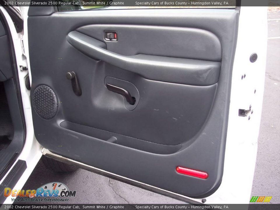 2002 Chevrolet Silverado 2500 Regular Cab Summit White / Graphite Photo #30