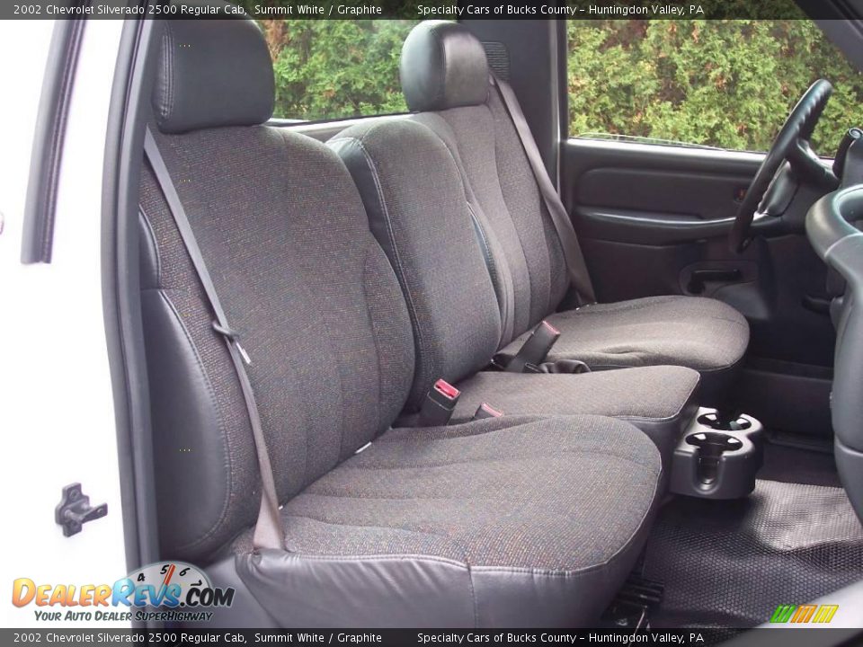 2002 Chevrolet Silverado 2500 Regular Cab Summit White / Graphite Photo #31