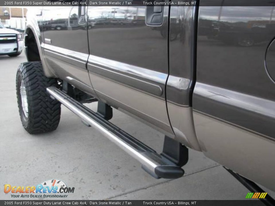 2005 Ford F350 Super Duty Lariat Crew Cab 4x4 Dark Stone Metallic / Tan Photo #10