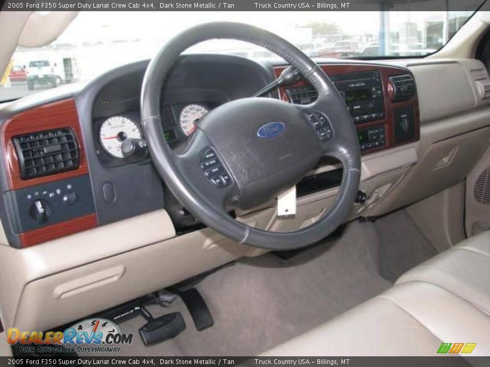 2005 Ford F350 Super Duty Lariat Crew Cab 4x4 Dark Stone Metallic / Tan Photo #16