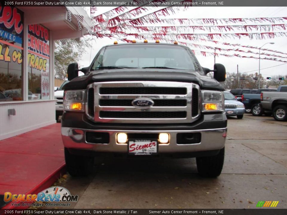 2005 Ford F350 Super Duty Lariat Crew Cab 4x4 Dark Stone Metallic / Tan Photo #2