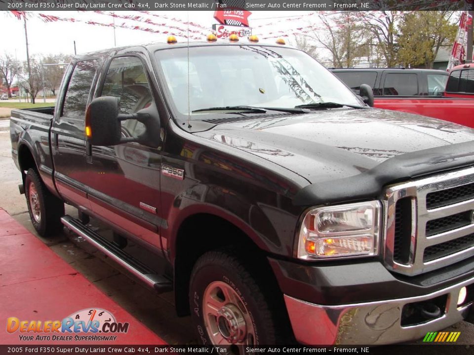 2005 Ford F350 Super Duty Lariat Crew Cab 4x4 Dark Stone Metallic / Tan Photo #6
