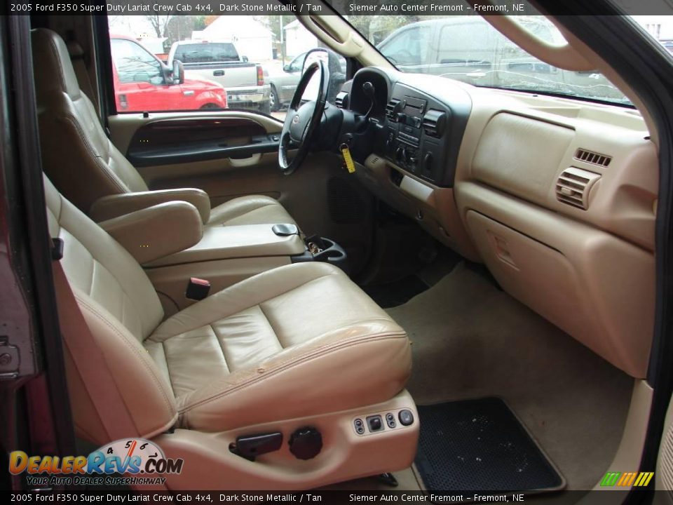 2005 Ford F350 Super Duty Lariat Crew Cab 4x4 Dark Stone Metallic / Tan Photo #8