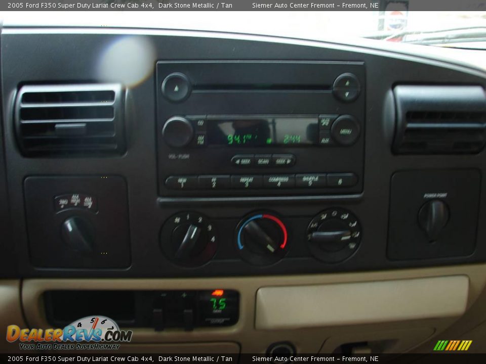 2005 Ford F350 Super Duty Lariat Crew Cab 4x4 Dark Stone Metallic / Tan Photo #15