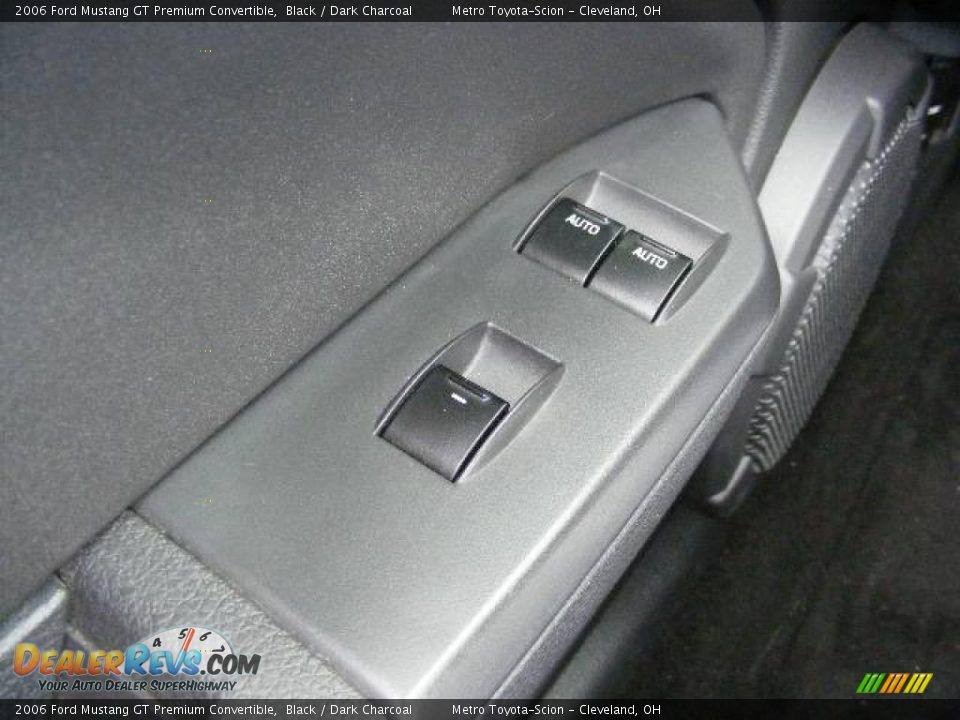 2006 Ford Mustang GT Premium Convertible Black / Dark Charcoal Photo #22