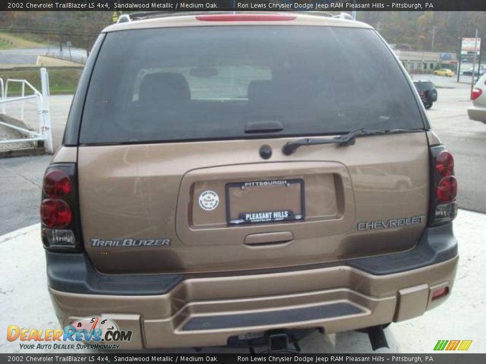 2002 Chevrolet TrailBlazer LS 4x4 Sandalwood Metallic / Medium Oak Photo #3