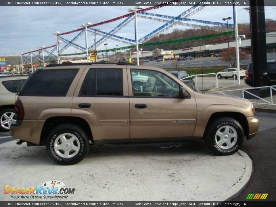 2002 Chevrolet TrailBlazer LS 4x4 Sandalwood Metallic / Medium Oak Photo #5