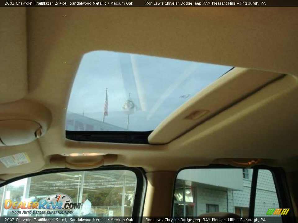 2002 Chevrolet TrailBlazer LS 4x4 Sandalwood Metallic / Medium Oak Photo #22