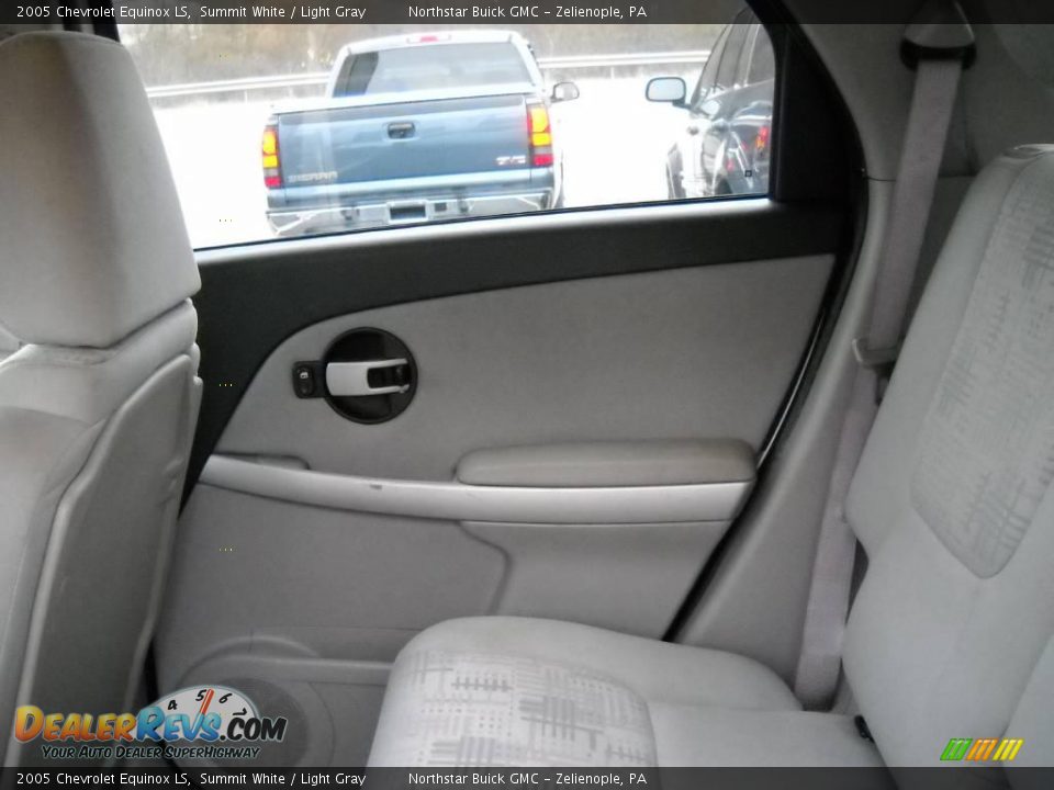 2005 Chevrolet Equinox LS Summit White / Light Gray Photo #12