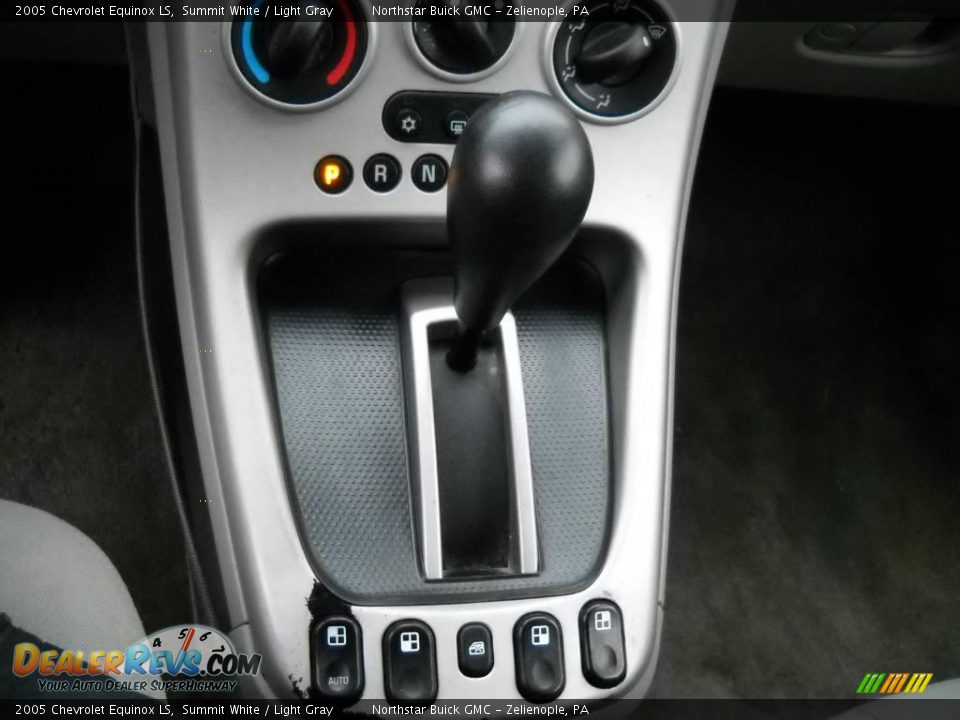 2005 Chevrolet Equinox LS Summit White / Light Gray Photo #18