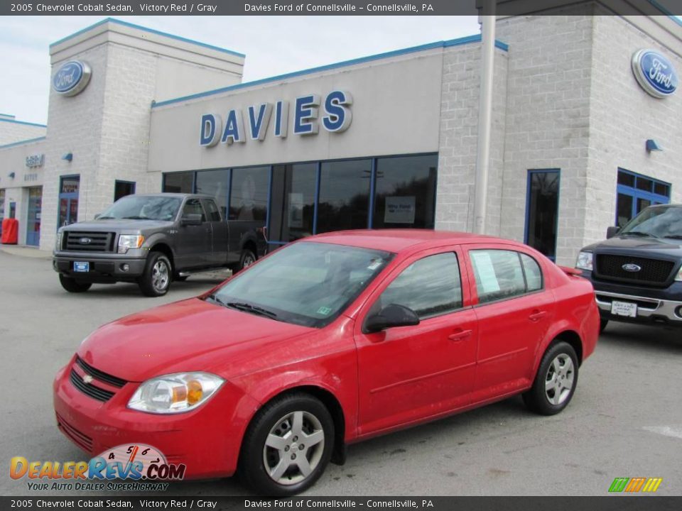 2005 Chevrolet Cobalt Sedan Victory Red / Gray Photo #1