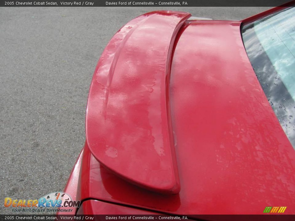 2005 Chevrolet Cobalt Sedan Victory Red / Gray Photo #6
