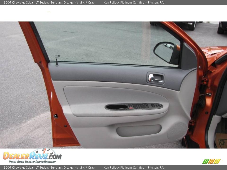 2006 Chevrolet Cobalt LT Sedan Sunburst Orange Metallic / Gray Photo #13