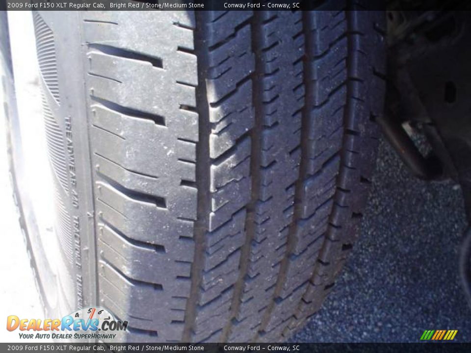 2009 Ford F150 XLT Regular Cab Bright Red / Stone/Medium Stone Photo #10