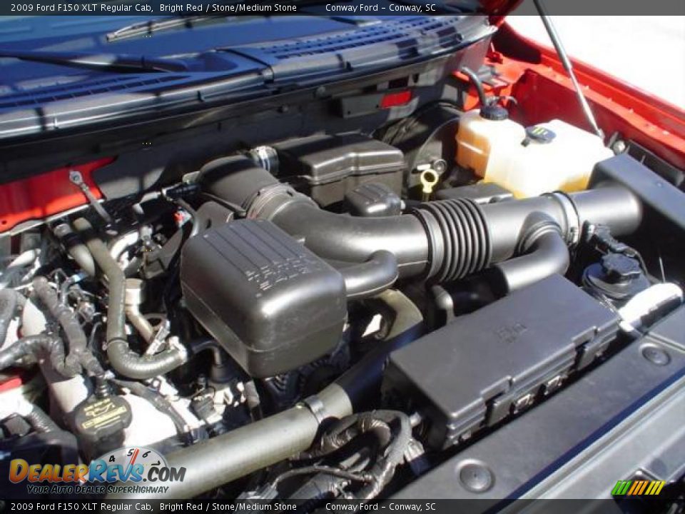2009 Ford F150 XLT Regular Cab Bright Red / Stone/Medium Stone Photo #11