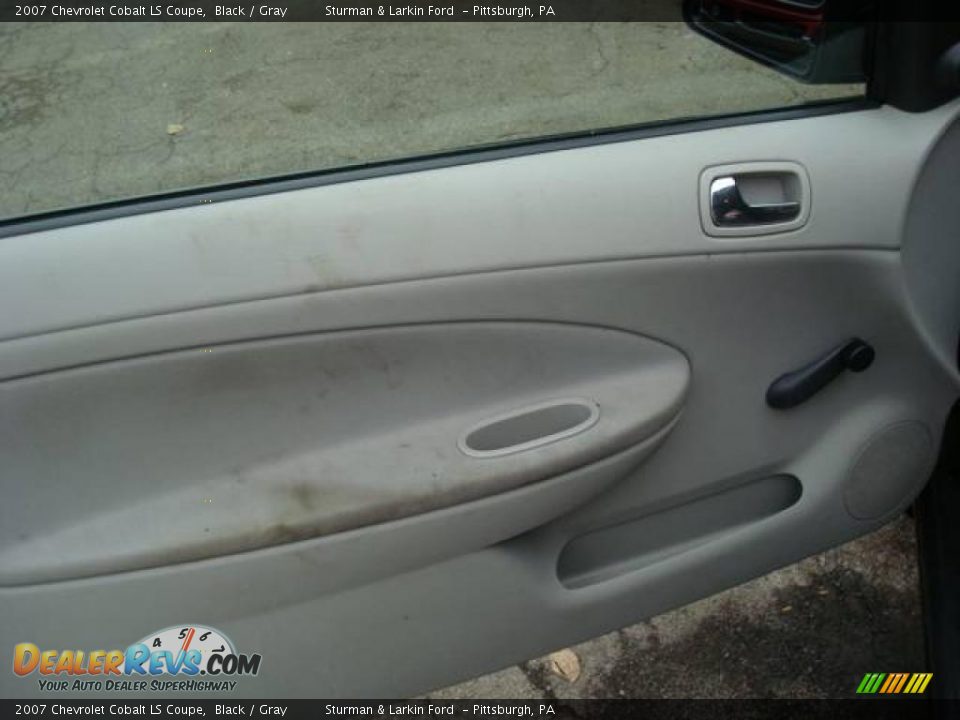 2007 Chevrolet Cobalt LS Coupe Black / Gray Photo #12