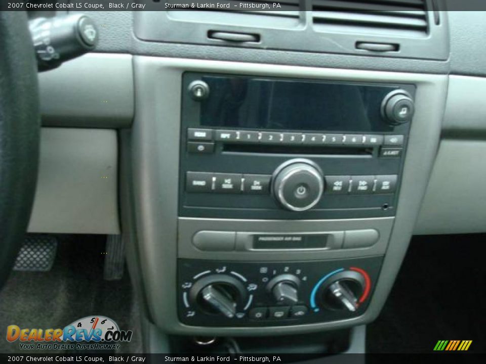 2007 Chevrolet Cobalt LS Coupe Black / Gray Photo #18
