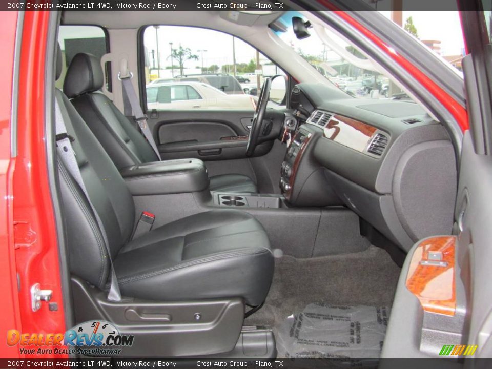 2007 Chevrolet Avalanche LT 4WD Victory Red / Ebony Photo #9