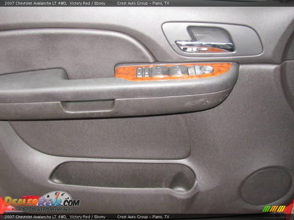 2007 Chevrolet Avalanche LT 4WD Victory Red / Ebony Photo #12