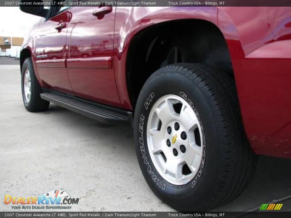 2007 Chevrolet Avalanche LT 4WD Sport Red Metallic / Dark Titanium/Light Titanium Photo #8