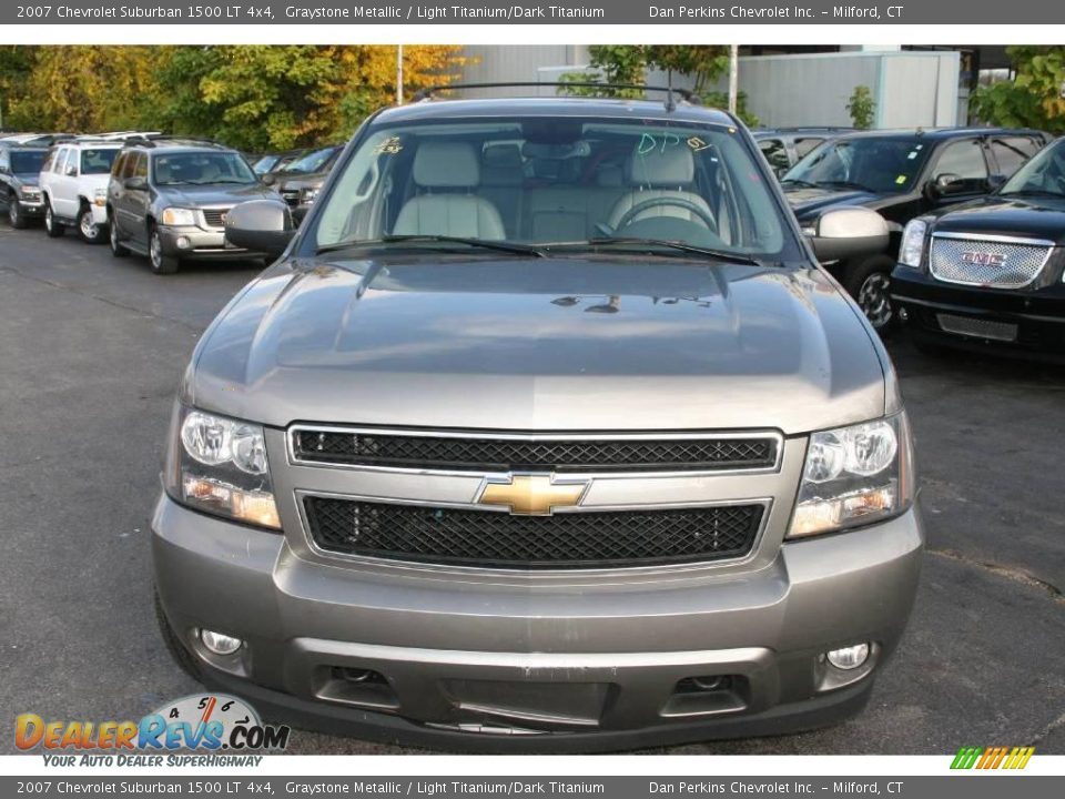 2007 Chevrolet Suburban 1500 LT 4x4 Graystone Metallic / Light Titanium/Dark Titanium Photo #2