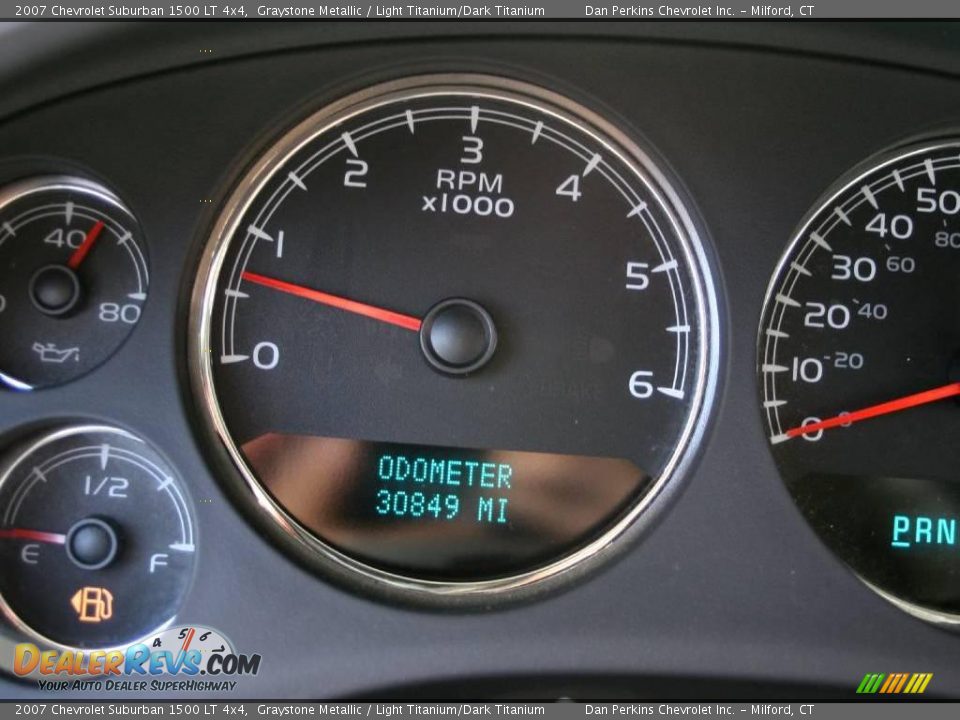 2007 Chevrolet Suburban 1500 LT 4x4 Graystone Metallic / Light Titanium/Dark Titanium Photo #12