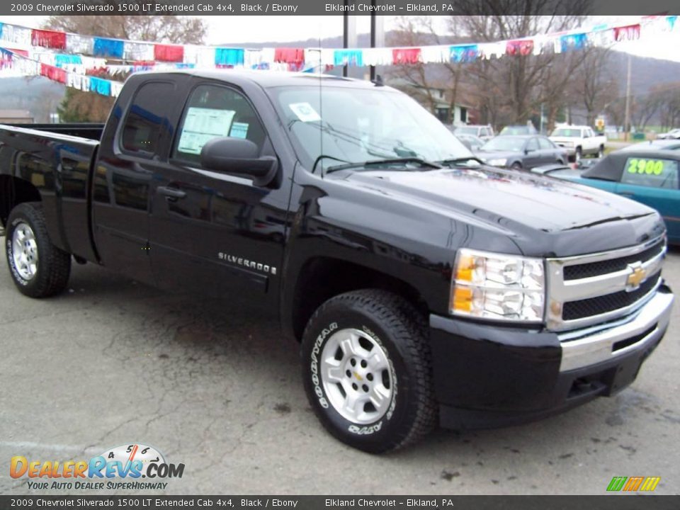 2009 Chevrolet Silverado 1500 LT Extended Cab 4x4 Black / Ebony Photo #2