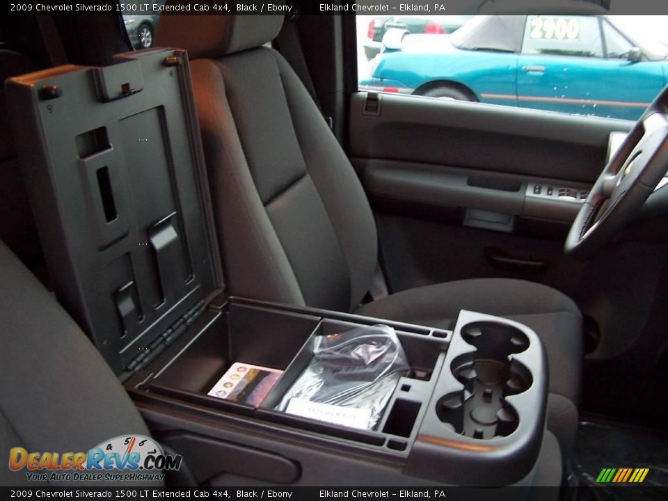 2009 Chevrolet Silverado 1500 LT Extended Cab 4x4 Black / Ebony Photo #16