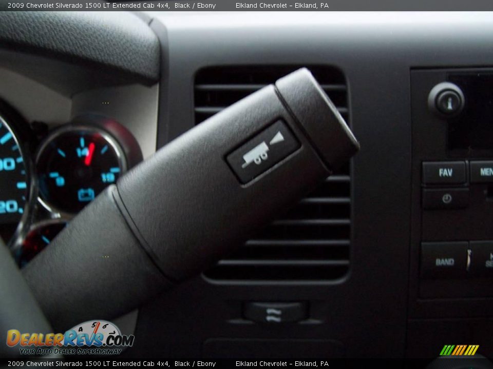 2009 Chevrolet Silverado 1500 LT Extended Cab 4x4 Black / Ebony Photo #21