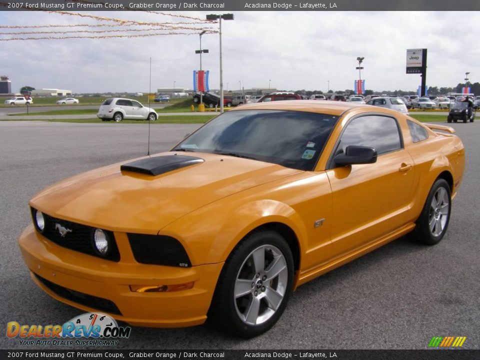 2007 Ford Mustang GT Premium Coupe Grabber Orange / Dark Charcoal Photo #7
